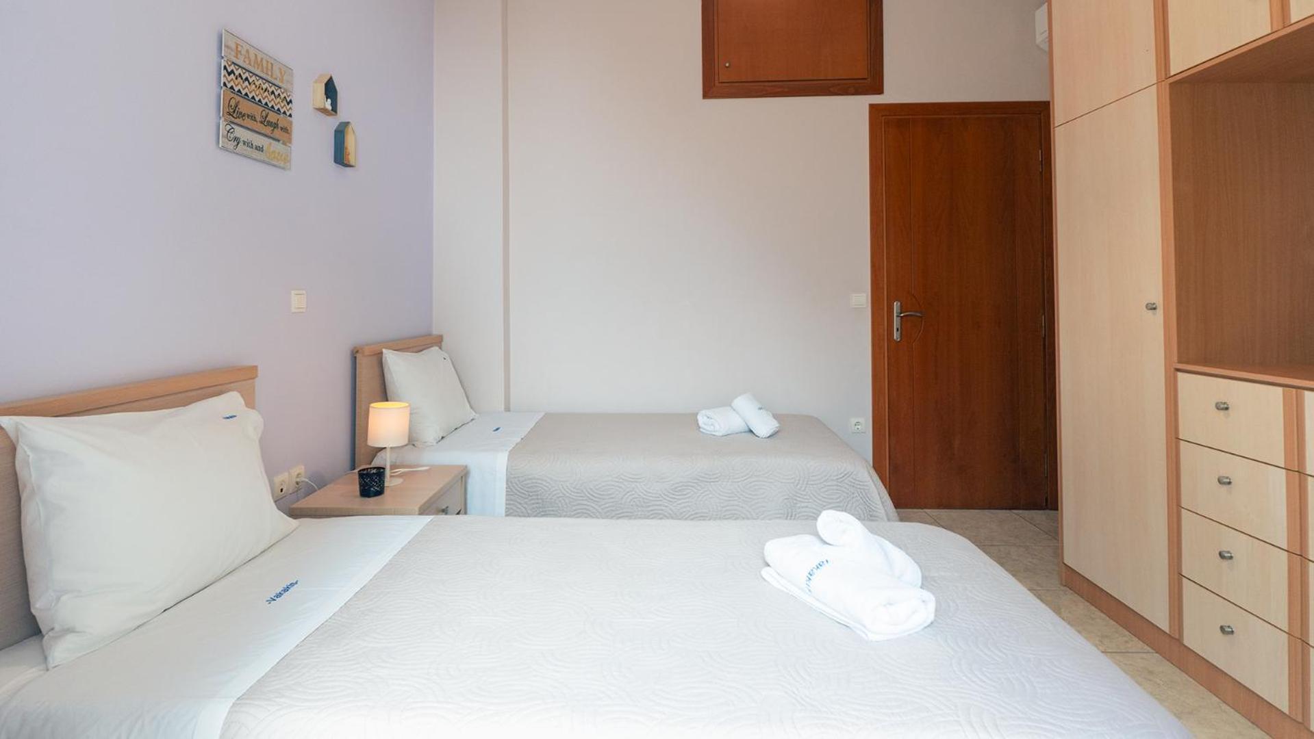Vakakis-Me Apartments Палиохора Екстериор снимка